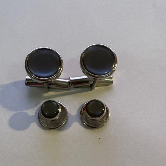 Silver and Black Cufflinks Set - Picture 2 of 6